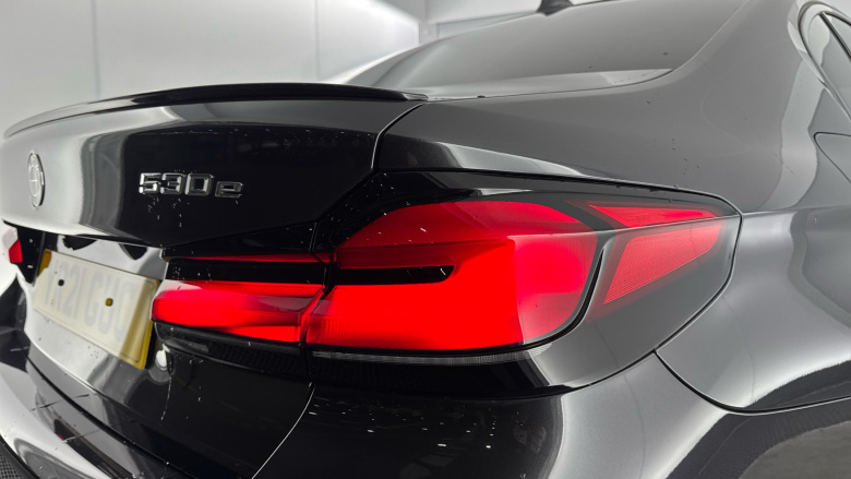 BMW 5 Series 530e M Sport 4dr Auto Saloon